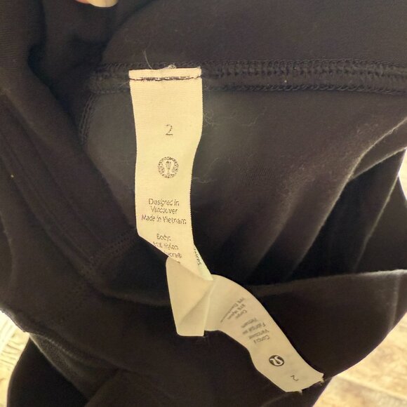 Lululemon jogger - Picture 3 of 3